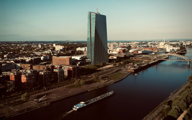 Stavba sedeza ECB v Frankfurtu 2.6.2024